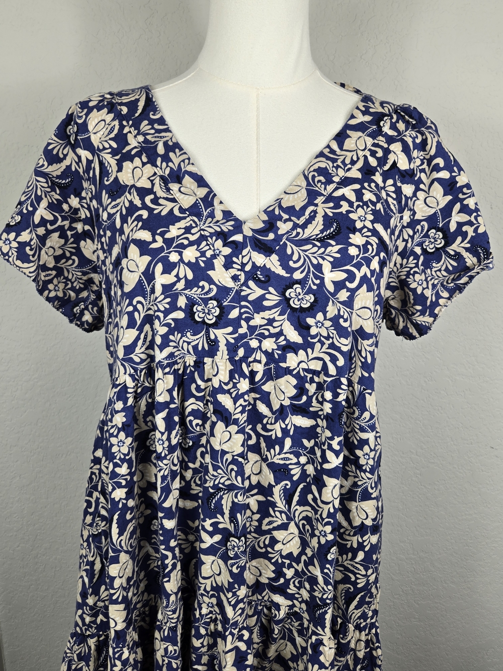 Old Navy Floral Tiered Mini Dress Small Boho Cottagecore Puff Sleeve V Neck - Picture 3 of 7